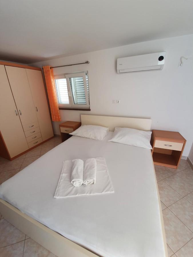 Apartmani Vrtlici Zdenka Stara Novalja Exteriér fotografie
