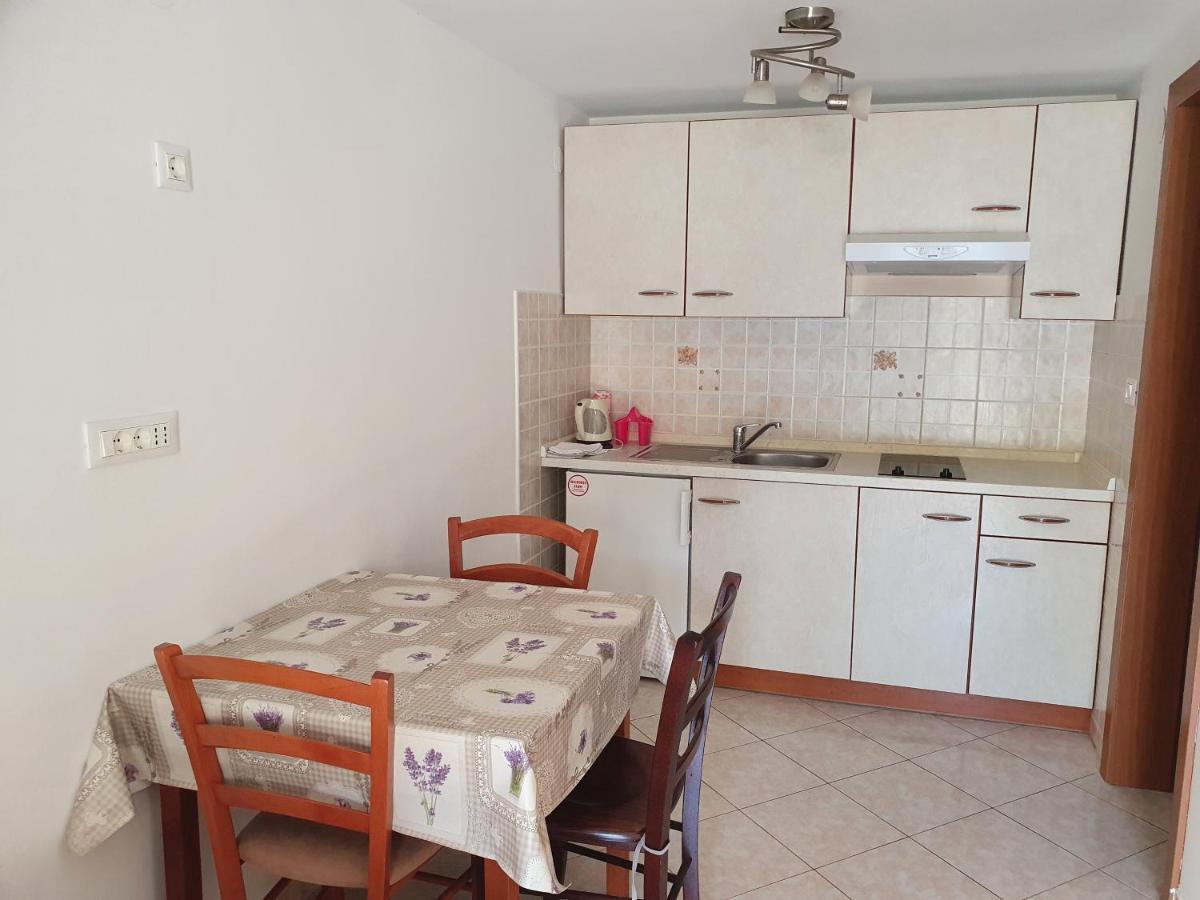 Apartmani Vrtlici Zdenka Stara Novalja Exteriér fotografie