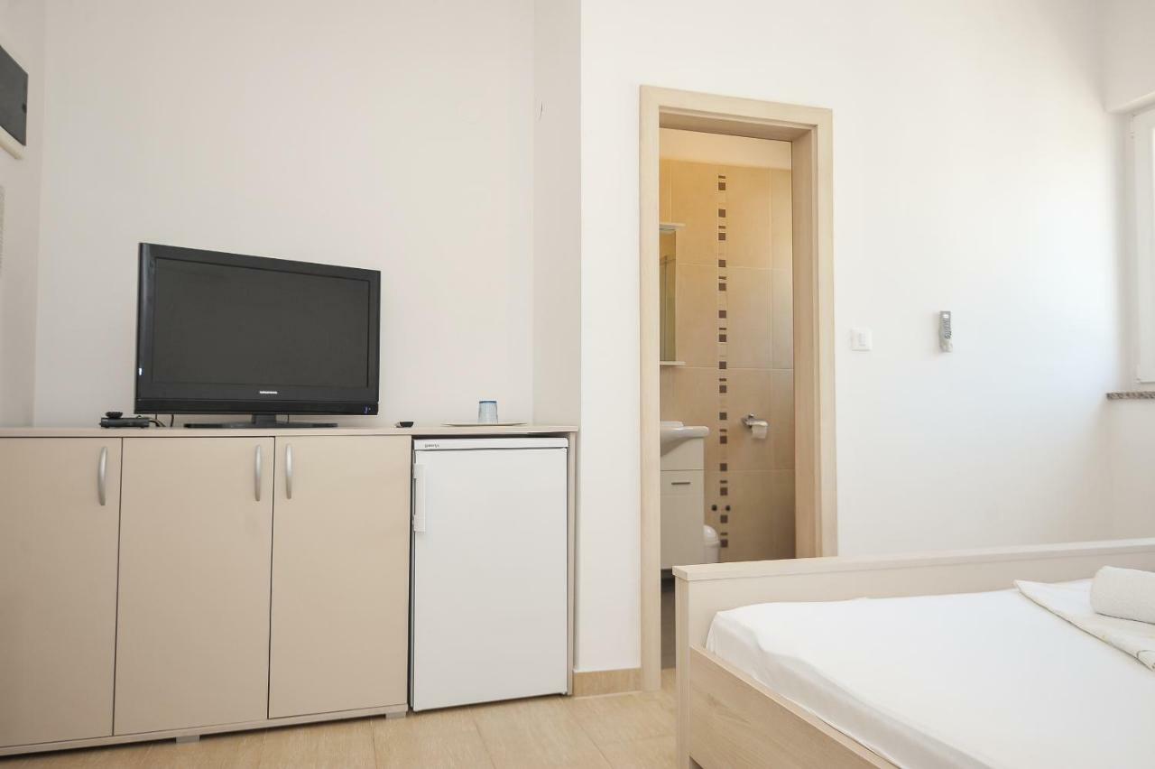 Apartmani Vrtlici Zdenka Stara Novalja Exteriér fotografie