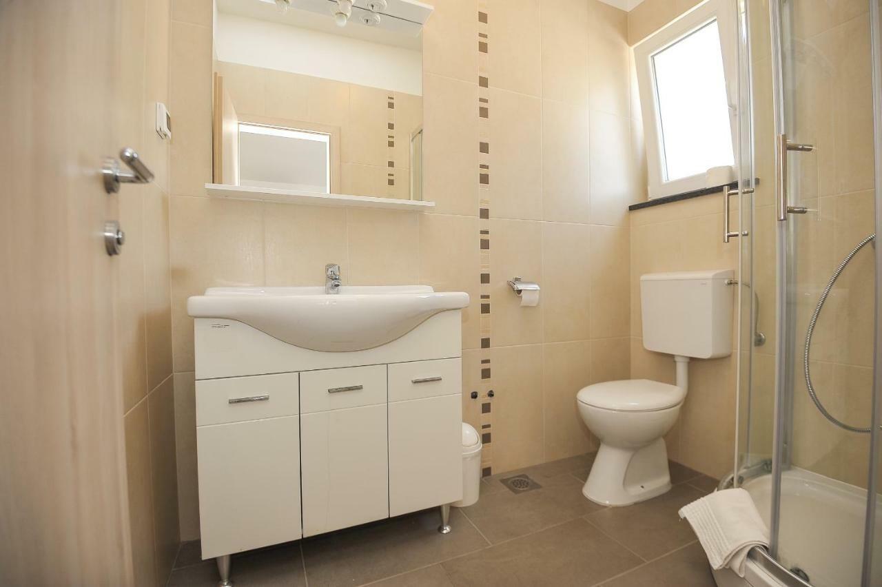 Apartmani Vrtlici Zdenka Stara Novalja Exteriér fotografie