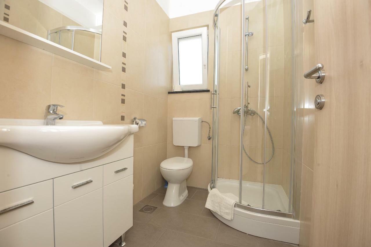 Apartmani Vrtlici Zdenka Stara Novalja Exteriér fotografie
