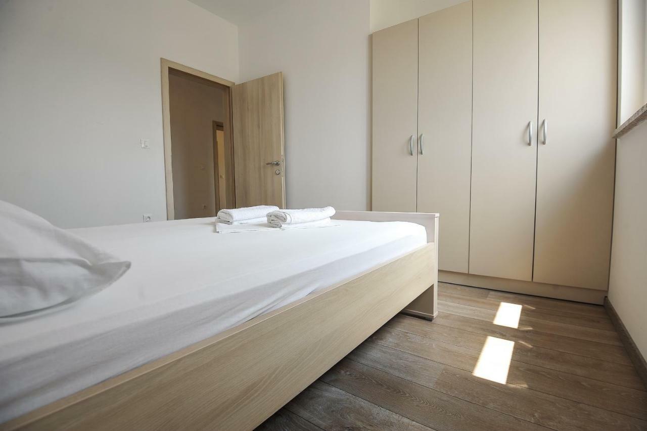 Apartmani Vrtlici Zdenka Stara Novalja Exteriér fotografie